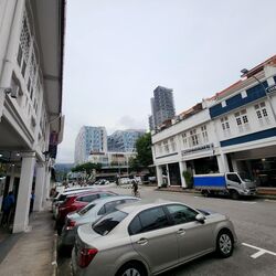Hamilton Road (D8), Retail #572598921